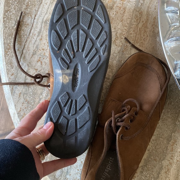 Size 7.5 easy spirit brown ladies shoes in good shape - Picture 4 of 8